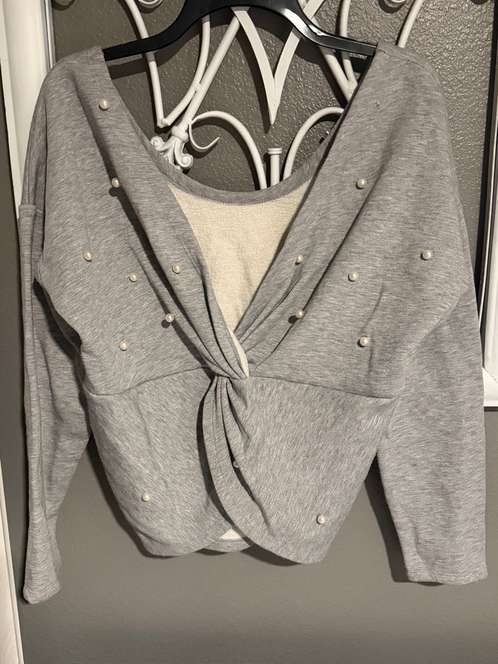 VENUS Light Gray Knit Sweater with Pearl Detail